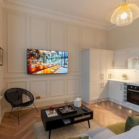The Devonshire Suite - Your 5 Star West End Stay! Glasgow Eksteriør billede