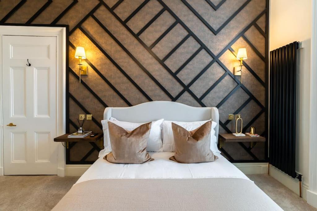 The Devonshire Suite - Your 5 Star West End Stay! Glasgow Eksteriør billede